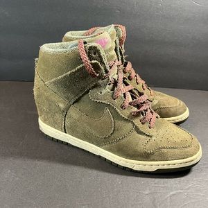 Nike dunk sky hi olive Wo’s sz 10